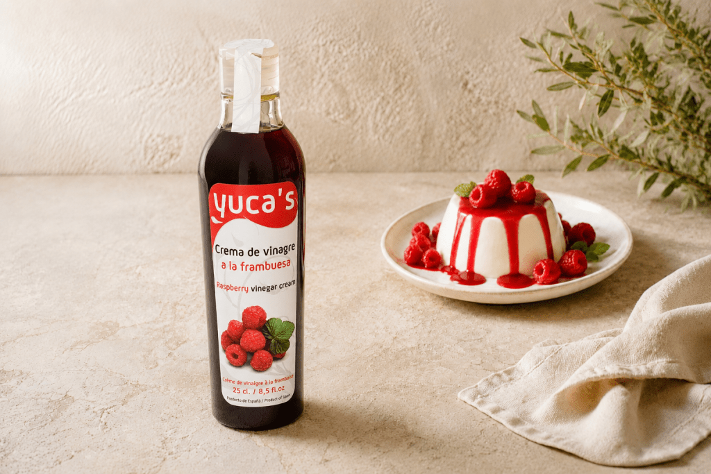 yuca's crema de frambuesa bodegon